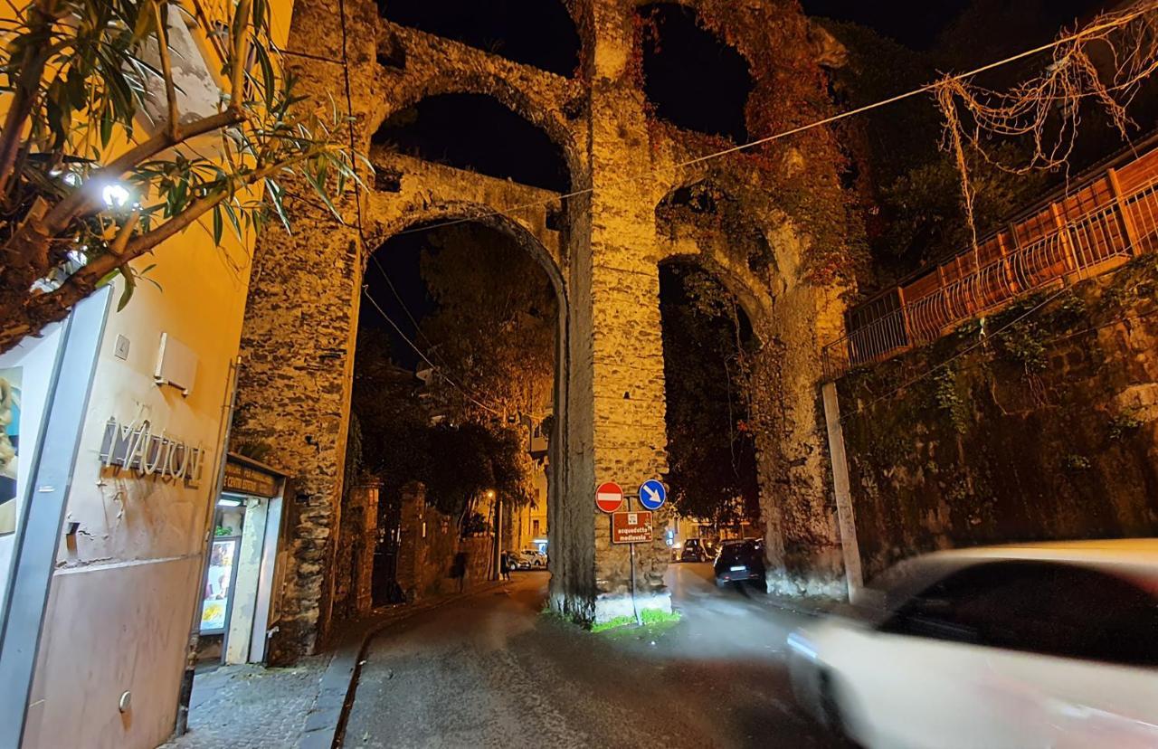 La Casa Sugli Archi Bed and Breakfast Salerno Buitenkant foto