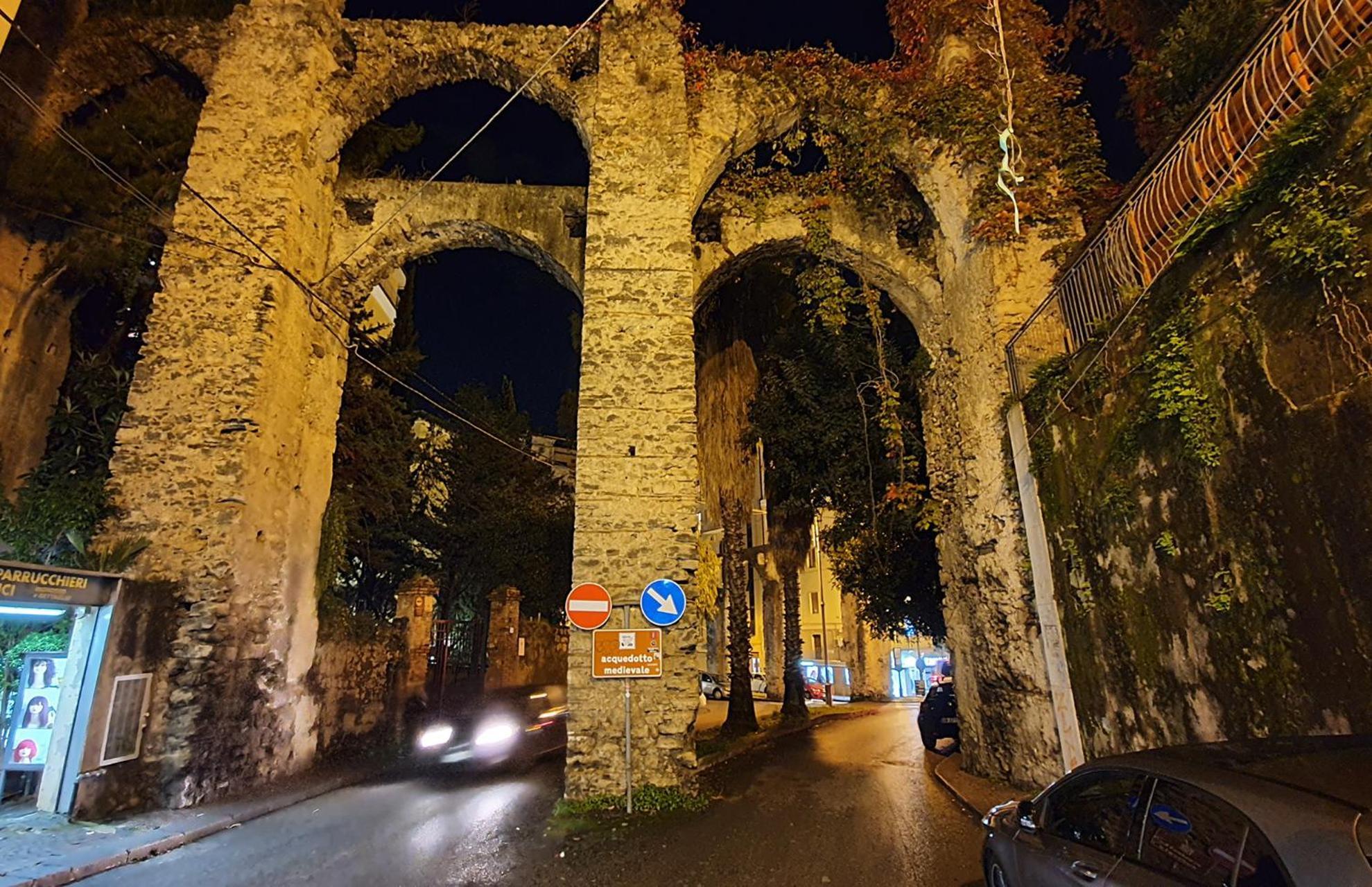 La Casa Sugli Archi Bed and Breakfast Salerno Buitenkant foto